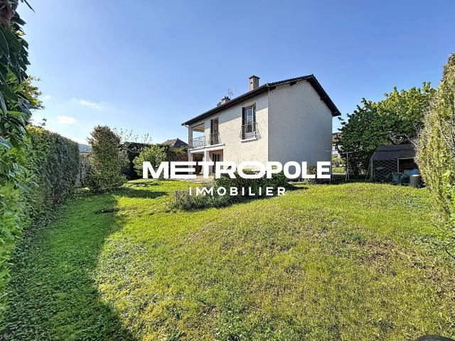 Maison individuelle au calme avec terrain plat, terrasse et garage Proche commodités
