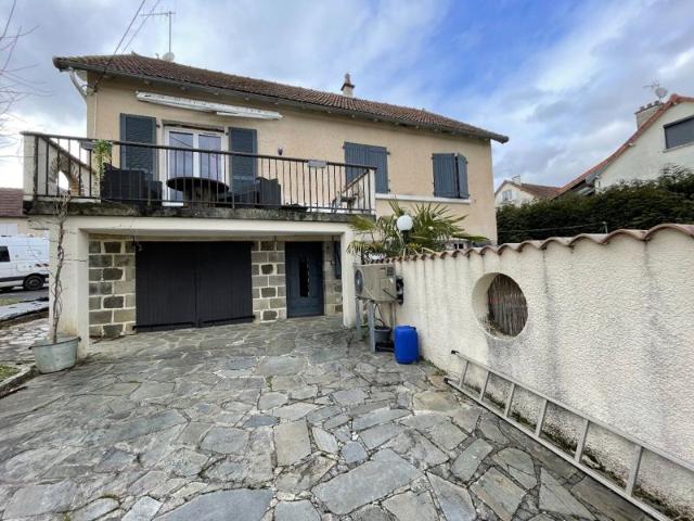 MAISON INDIVIDUELLE AVC PISCINE CHAUFFEE
