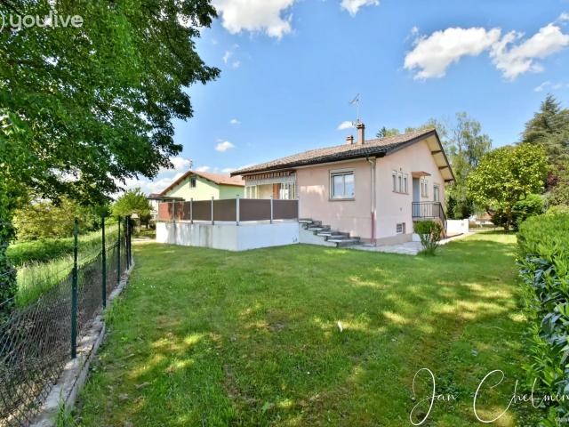 maison individuelle avec 750m² de terrain