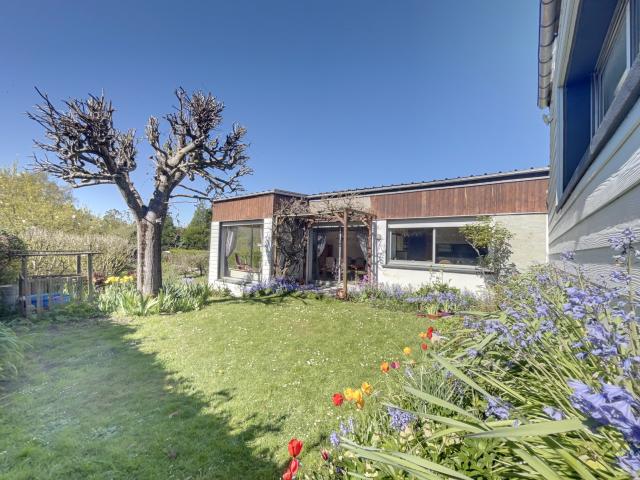 Maison individuelle avec grand terrain arboré 190 m2 habitables