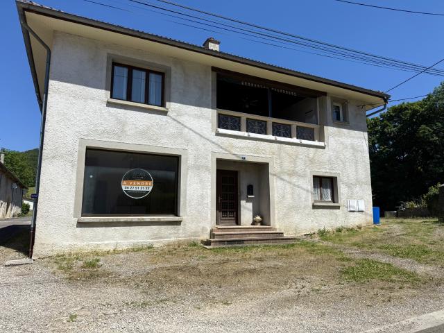 Maison individuelle avec dépendances a SANCEY 25430