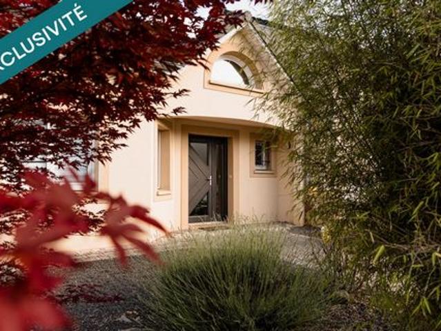 MAISON INDIVIDUELLE AVEC JARDIN ET DOUBLE GARAGE