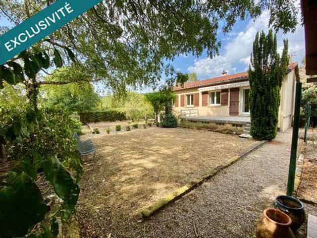 maison individuelle avec jardin et garage