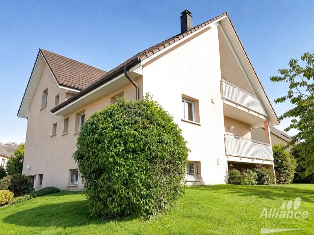 MAISON INDIVIDUELLE CINQ CHAMBRES PROCHE FRONTIERE SUISSE