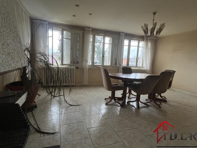 Maison Individuelle à Fort Potentiel de 99 m2 habitables Terrain 1705 m2