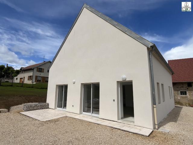 Maison individuelle à louer, 4 pièces Magny lès Aubigny 21170