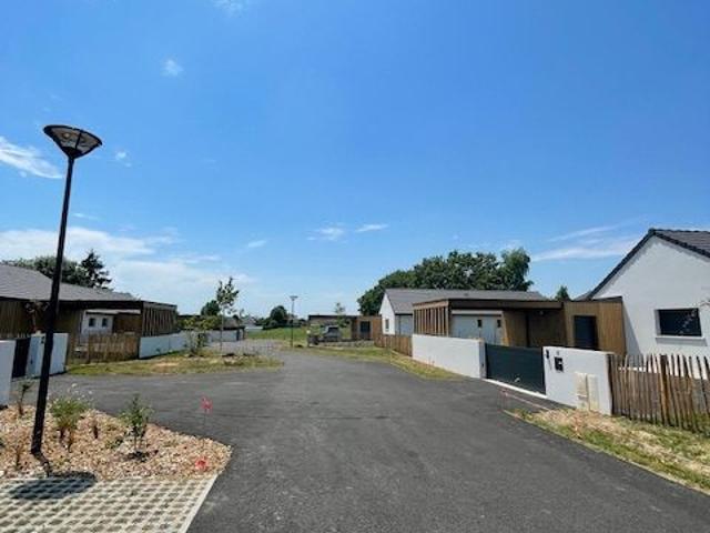 Maison individuelle à louer, 4 pièces THEZE 64450