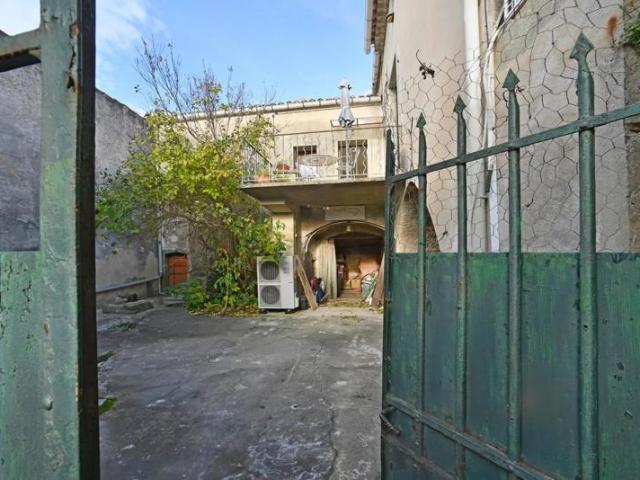 Maison individuelle à Sabran, 5 pièces, charme d'époque