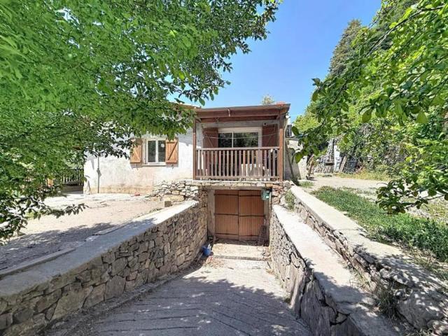 Maison individuelle à Roussillon sur Tinée