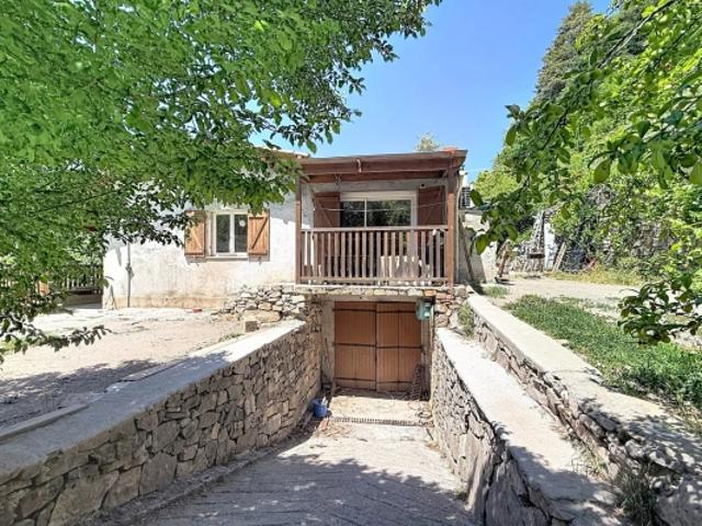 Maison individuelle à Roussillon sur Tinée