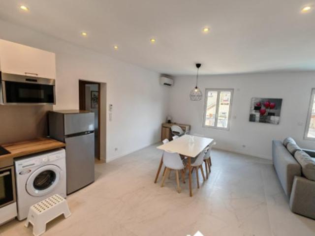 Maison individuelle à Vallauris à louer Locagestion, expert en gestion locative