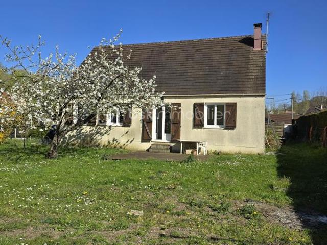Maison individuelle à vendre – Beau potentiel avec grand jardin sans vis à vis
