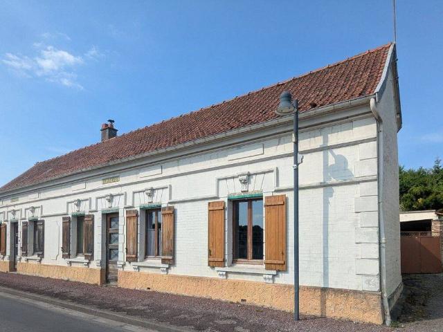Maison individuelle de plain pied + garages