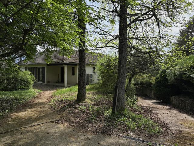 Maison individuelle de plain pied de 153,24 m2 sur 1305 m2 de terrain privatif