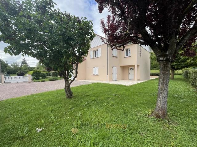 Maison individuelle de 168,90 m2 terrain clos garage terrass