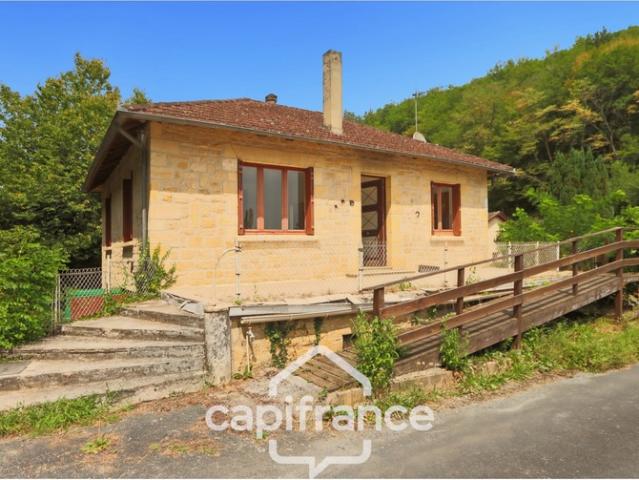 Maison individuelle de 106 m² avec jardin et ruisseau – Roufillac / Carlux