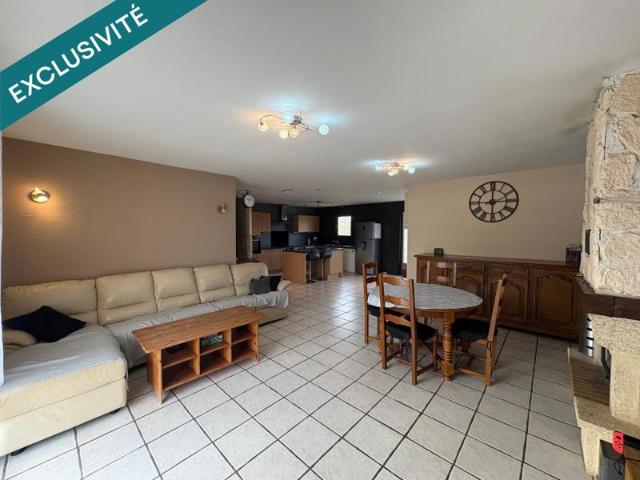Maison individuelle de 120 m2, 3 chambres, grande pièce à vivre, beau jardin avec terrasse