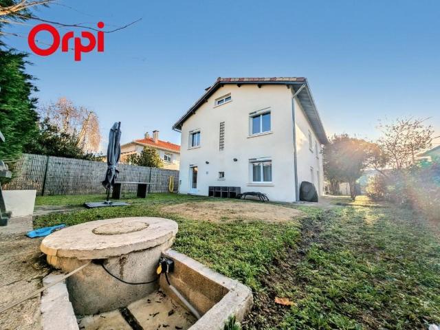 Maison individuelle de 206m² avec jardin rénovée