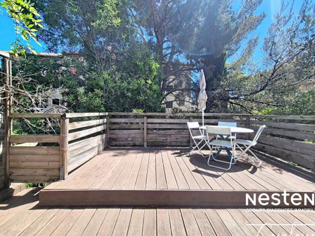 Maison individuelle d'environ 94 m² sur un terrain de 242 m², 4 pièces, au calme, accès à pied aux plages, port et commerces