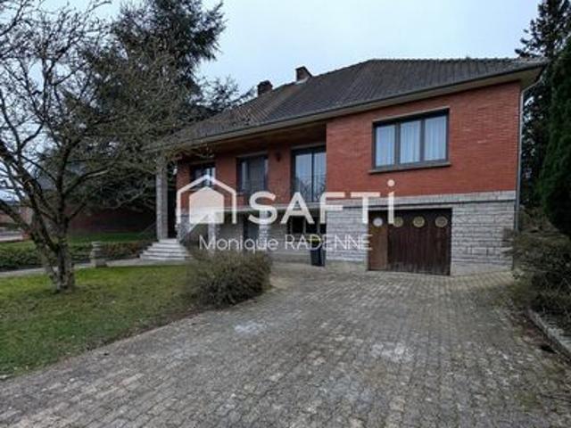 MAISON INDIVIDUELLE EN BRIQUE AVEC SOUS SOL COMPLET