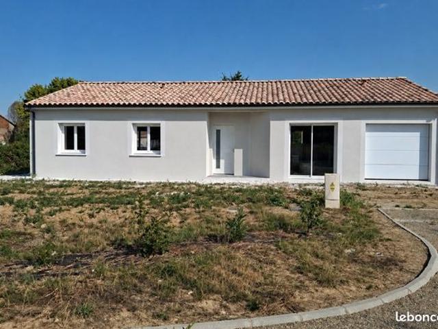 Maison individuelle en construction – 3 chambres
