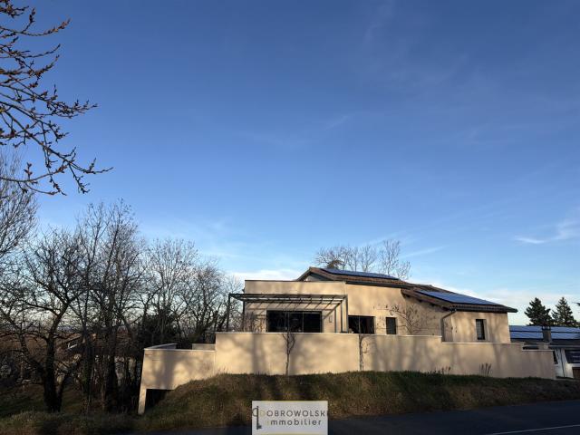 Maison individuelle + local artisanal 231m² Pélussin