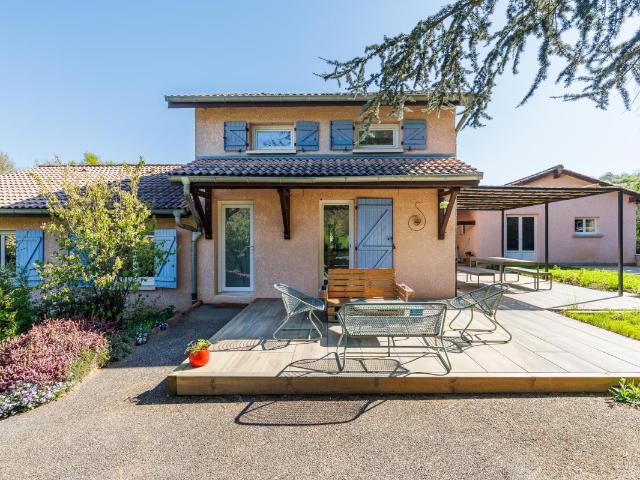 MAISON INDIVIDUELLE – PISCINE – JARDIN – TYPE 5 – 69380 – CHASSELAY