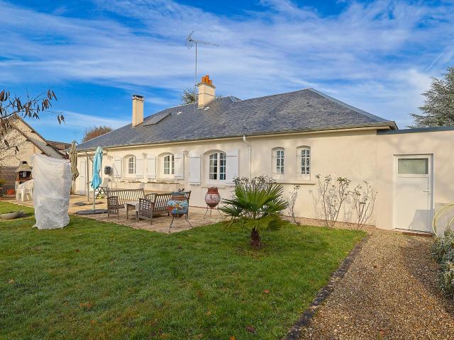 Maison individuelle de plein Pied Orléans Sud 116 m2 4 ch 1153 m2 de jardin