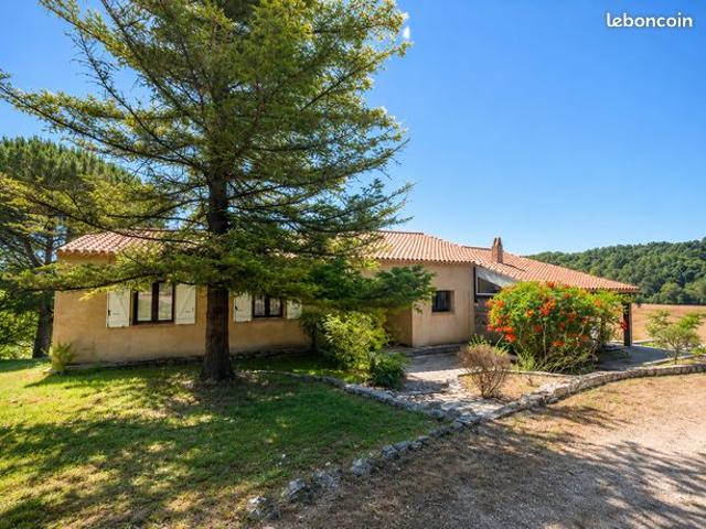 MAISON INDIVIDUELLE STYLE PROVENCALE DE 204 m² – BEAUX VOLUMES & SUPERBE PARC