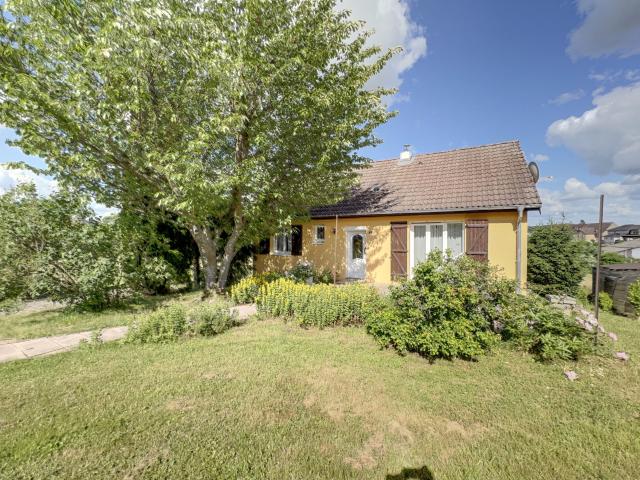 Maison individuelle sur 31 ares de terrain Cadre calme à Siltzheim