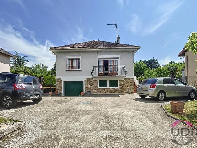 Maison individuelle sur une belle parcelle travaux a prévoir
