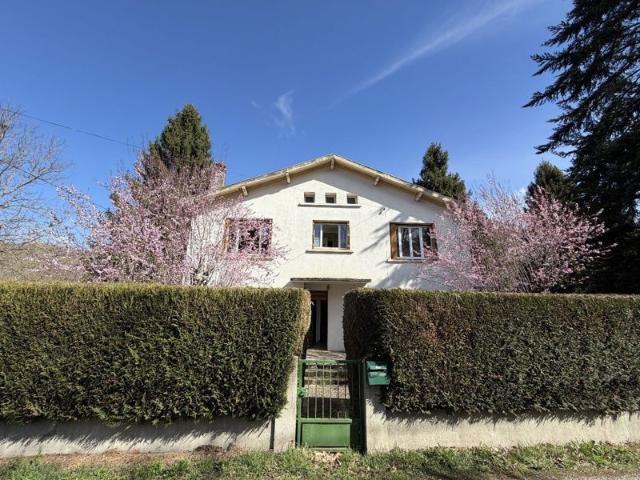 Maison individuelle sur commune de Oust 09140