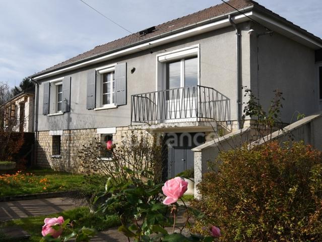 Maison individuelle sur sous sol trois chambres à vendre GUERIGNY 58