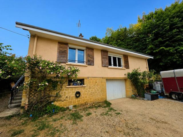 MAISON INDIVIDUELLE SEDAN