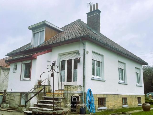 Maison individuelle semi plain pied avec sous sol LAPUGNOY