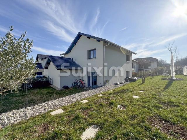 Maison individuelle T6 de 126m2 sur parcelle de 388m2