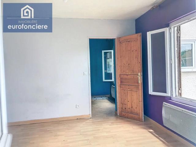 Maison individuelle 2 pièces à rénover