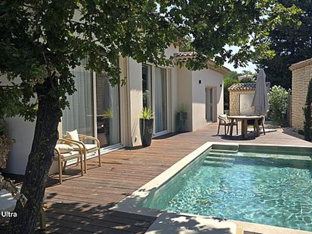 Maison individuelle 3 chambres meublée avec piscine, jardin et jacuzzi Saint Cannat 13760