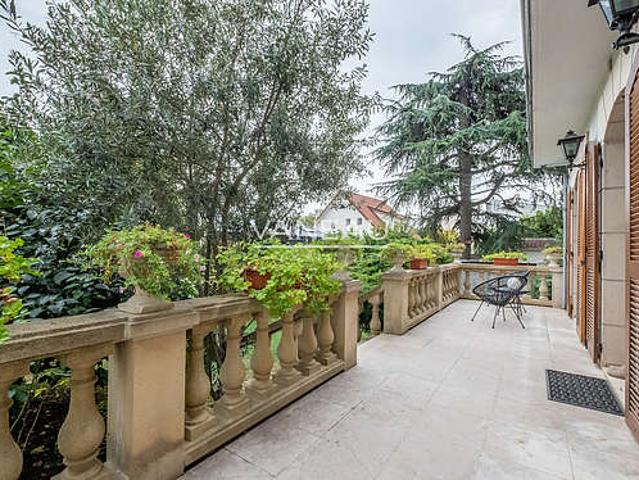 Maison individuelle 4 chambres meublée avec garage, terrasse et jardin Joinville Le Pont 94340