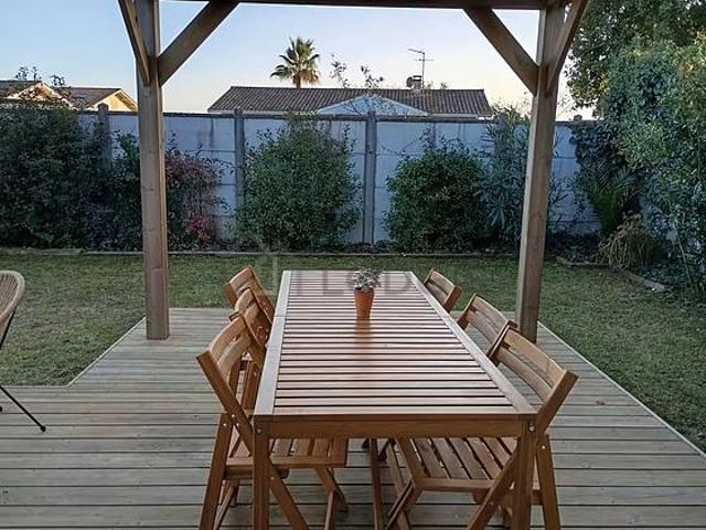 Maison individuelle 4 chambres meublée avec jardin, barbecue et place de parking en option Gujan Mestras 33470