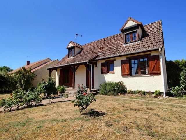 Maison individuelle, 4 chambres sur sous sol total avec jardin