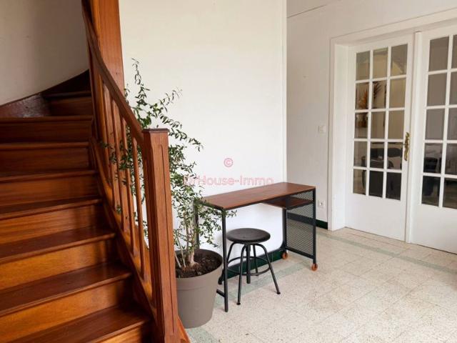 Maison individuelle 4 chambres toiture et chaudière neuves garage, jardin exposé sud ouest et 25 m² de potentiel supplémentaire rare à Lecelles