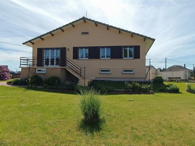 Maison individuelle 4 pièces avec cours d'eau