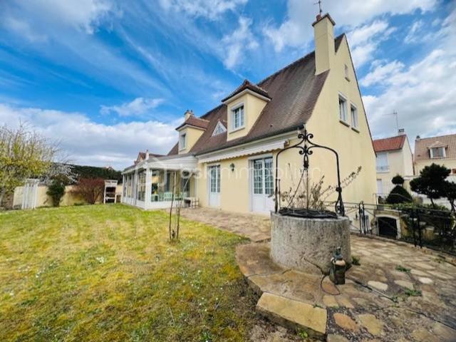 MAISON INDIVIDUELLE 5 CHAMBRES SOUS SOL