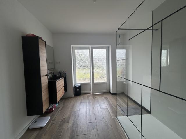 Maison individuelle 5 pièces 140 m2 avec jardin, garage et d