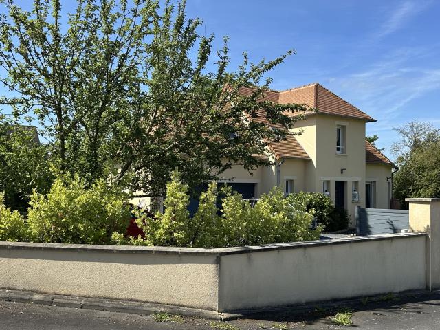 Maison individuelle 5 pièces 136 m2 MONCEAUX EN BESSIN
