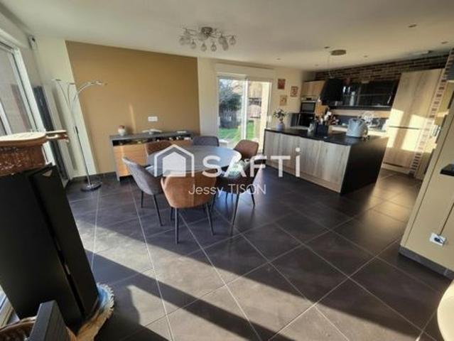Maison individuelle 5 pièces 4 chambres