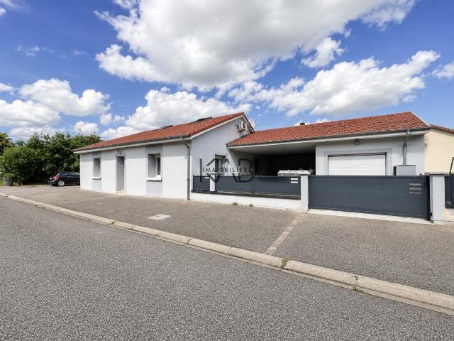 Maison individuelle 6 pièces rénovée à BECHY !