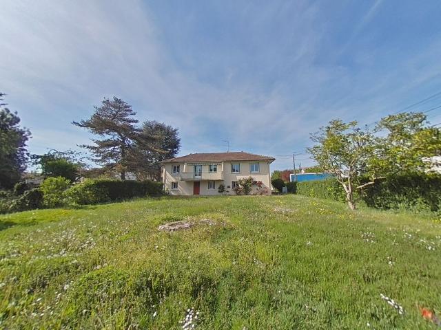 Maison individuelle 6 pièces 808 m² de terrain