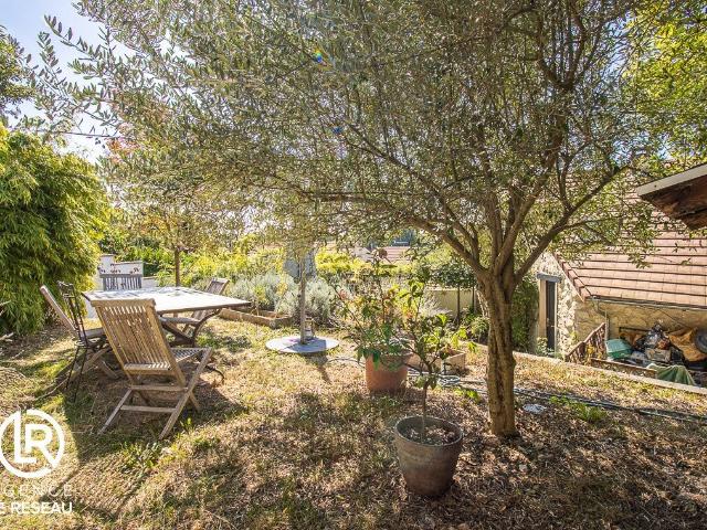 Maison individuelle 74m2, calme et lumineuse, avec jardin de 200